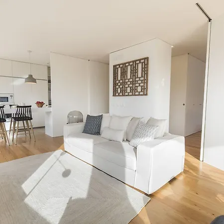 Bright And Luxurious W/ A View Daire