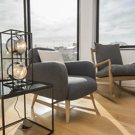 Bright And Luxurious W/ A View Daire